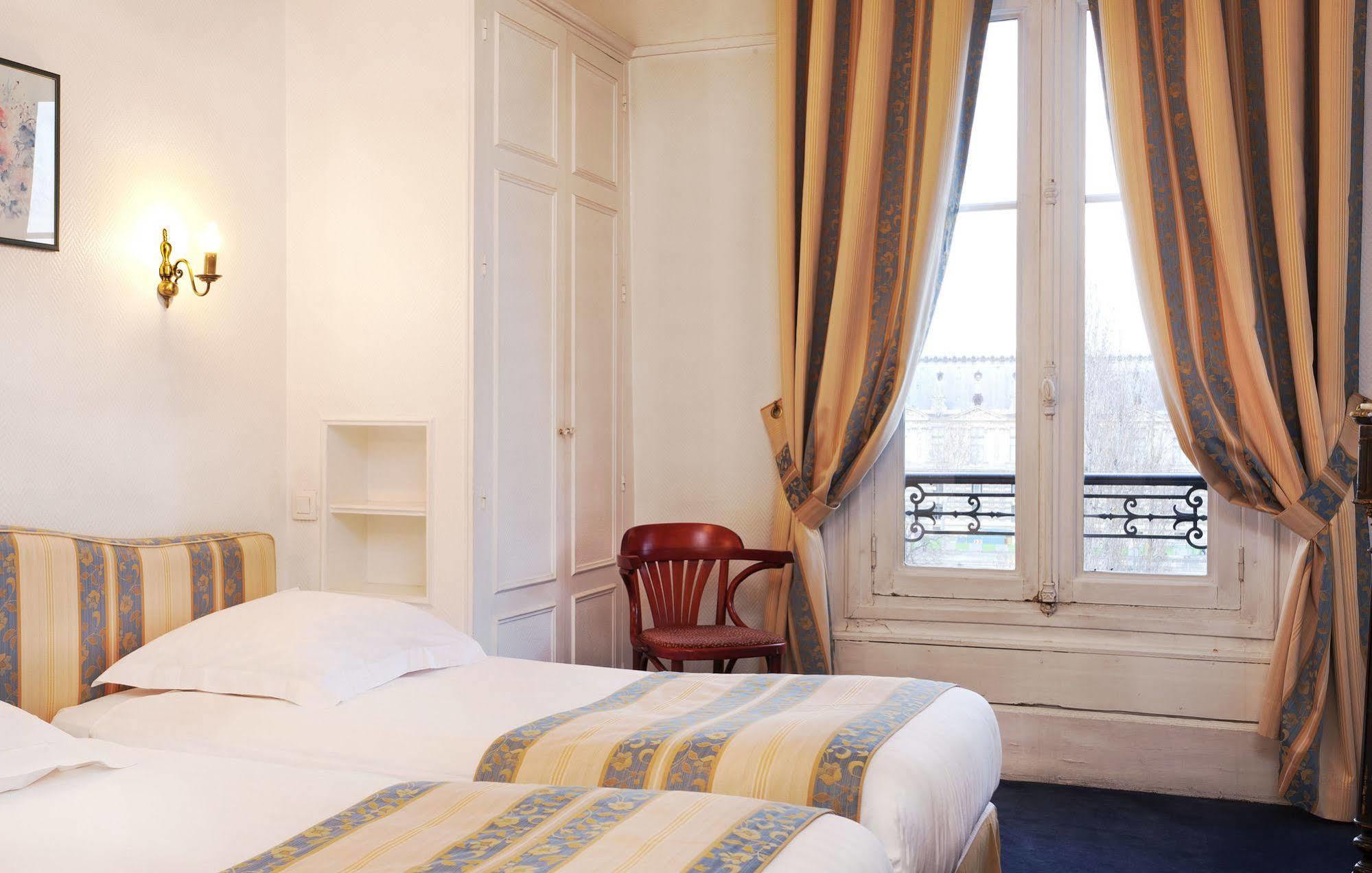 Hotel Du Quai Voltaire Париж Екстериор снимка